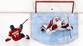 NHL: Hurricanes 3, Panthers 4 (SO)